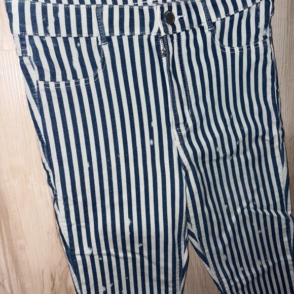High Rise Navy and Cream Striped Zara Jean Legging 8 - Picture 7 of 7